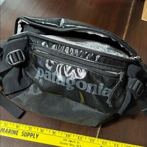 Patagonia Black Hip Belt Bag Large New Without Tags